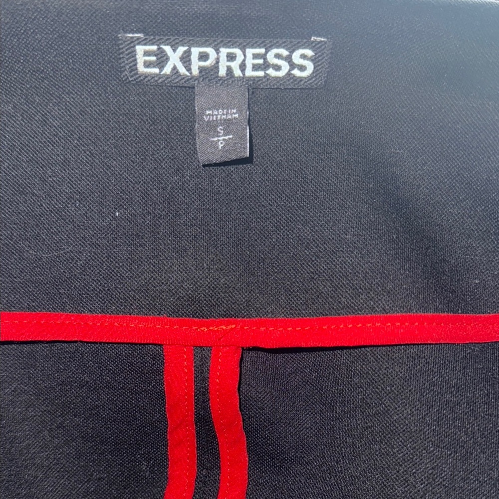 Express Black Blazer With Structured Silhouette - image 5